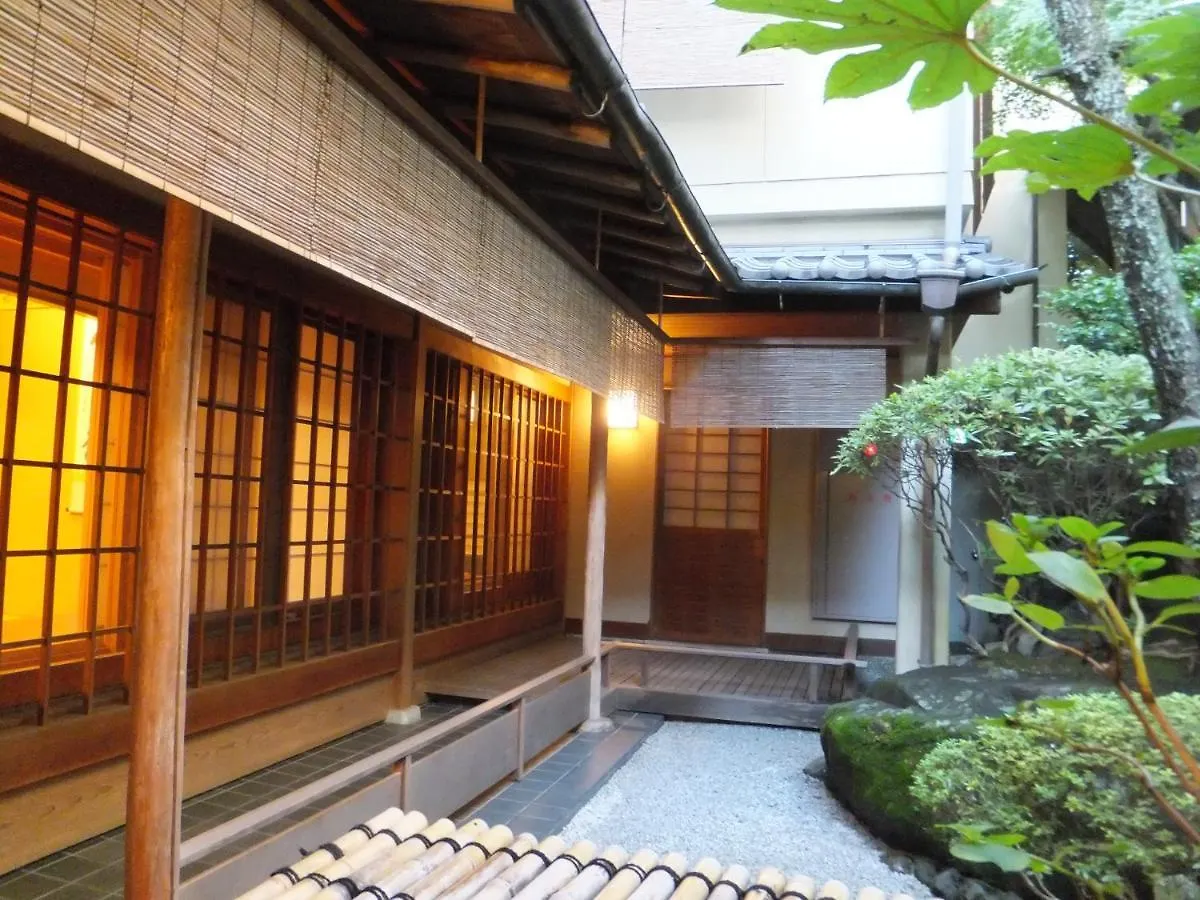 京都旅館 坂の上 旅館