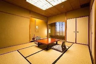 京都旅館 坂の上