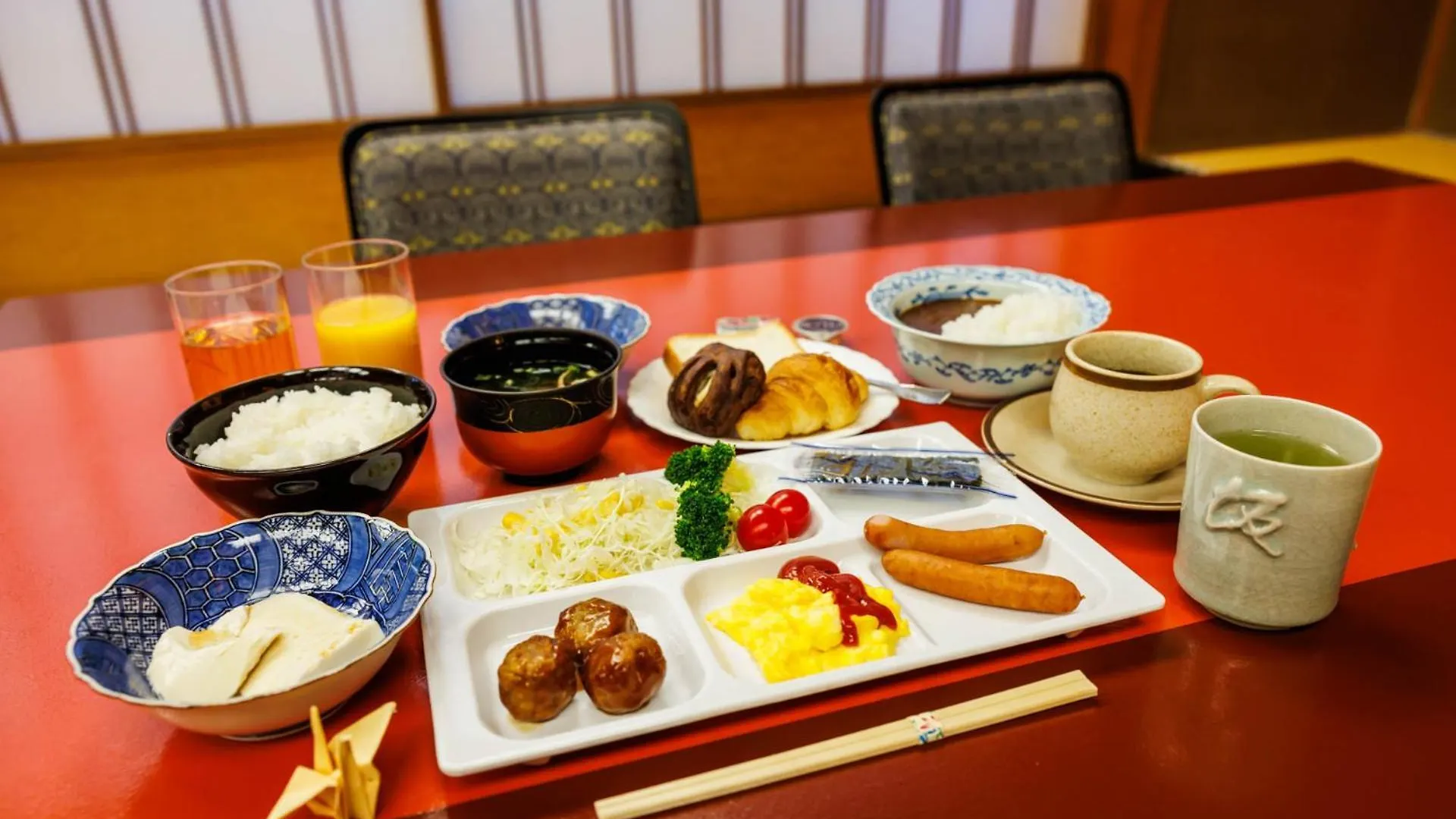 京都旅館 坂の上 5*, 京都市