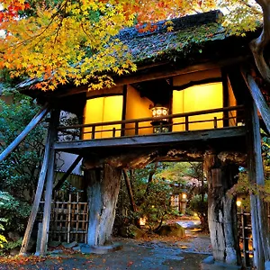 4* Ryokan Heihachi Tea House